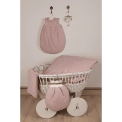 Be Be 's Collection Bedlinnen Roze 80 X 80 Cm -Roba || Alvi || Pinolino Winkel be be s collection bedlinnen roze 80 x 80 cm a326711 4