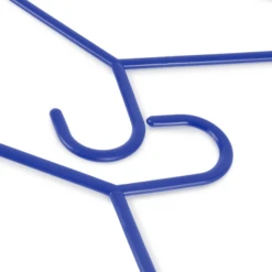 BIECO Kunststof Kleerhangers 8 Stuks - Blauw 9 BIECO Kunststof Kleerhangers 8 Stuks - Blauw -Roba || Alvi || Pinolino Winkel bieco kunststof kleerhangers 8 stuks blauw a050614 2