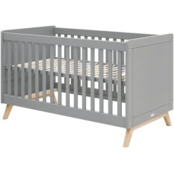 Bopita Babykamer Fenna 3-delig Ombouwbaar, Met Commode 70 X 140 Cm Grijs / Naturel 11 Bopita Babykamer Fenna 3-delig Ombouwbaar, Met Commode 70 X 140 Cm Grijs / Naturel -Roba || Alvi || Pinolino Winkel bopita babykamer fenna 3 delig ombouwbaar met commode 70 x 140 cm grijs naturel a343504 4