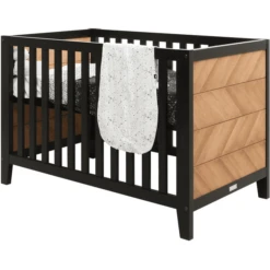 Bopita Babykamer Job 2-delig 60 X 120 Cm Vintage Honing Met Commode -Roba || Alvi || Pinolino Winkel bopita babykamer job 2 delig 60 x 120 cm vintage honing met commode a348477 2