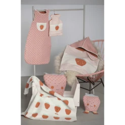 DAVID FUSSENEGGER Slaapzak Aardbei 9 DAVID FUSSENEGGER Slaapzak Aardbei -Roba || Alvi || Pinolino Winkel david fussenegger slaapzak aardbei a311684 3