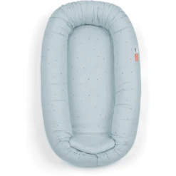 Done By Deer ™ Baby Nest Confetti Blauw -Roba || Alvi || Pinolino Winkel done by deer baby nest confetti blauw a394618 1