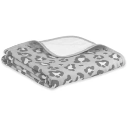 Emma & Noah Deken Leo Grijs 95x75cm -Roba || Alvi || Pinolino Winkel emma amp noah deken leo grijs 95x75cm a347331 4