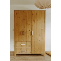 Geuther Kleding Kast Green Blad 3-deurs -Roba || Alvi || Pinolino Winkel geuther kleding kast green blad 3 deurs a326232 3