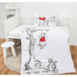 HERDING Beddengoed Winnie De Poeh 100x135cm -Roba || Alvi || Pinolino Winkel herding beddengoed winnie de poeh 100x135cm a325061 4