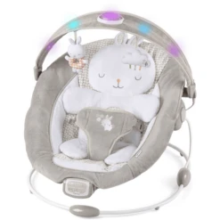 Ingenuity InLighten Bouncer™ - Twinkle Tails™ Wipstoel -Roba || Alvi || Pinolino Winkel ingenuity inlighten bouncer twinkle tails wipstoel a319537 2
