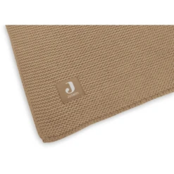 Jollein Knuffeldeken Wiegdeken 75x100cm Basic Knit Biscuit -Roba || Alvi || Pinolino Winkel jollein knuffeldeken wiegdeken 75x100cm basic knit biscuit a384688 3