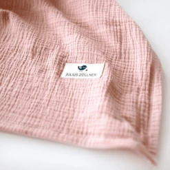 JULIUS ZÖLLNER Deken Terra Dusty Roos 70 X 100 Cm -Roba || Alvi || Pinolino Winkel julius zoellner deken terra dusty roos 70 x 100 cm a302154 1