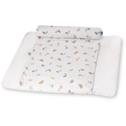 JULIUS ZÖLLNER Hoes Voor Aankleedkussen Loop "Jacob" Little Dinos 8 JULIUS ZÖLLNER Hoes Voor Aankleedkussen Loop "Jacob" Little Dinos -Roba || Alvi || Pinolino Winkel julius zoellner hoes voor aankleedkussen loop jacob little dinos a388660 1