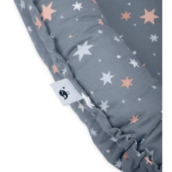 JULIUS ZÖLLNER Knuffelnest NIDO Glanzend Stars 8 JULIUS ZÖLLNER Knuffelnest NIDO Glanzend Stars -Roba || Alvi || Pinolino Winkel julius zoellner knuffelnest nido glanzend stars a388644 1