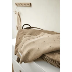 MEYCO Babydeken Klein Mini Knots Sand 75 X 100 Cm -Roba || Alvi || Pinolino Winkel meyco babydeken klein mini knots sand 75 x 100 cm a388565 4