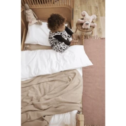 Meyco Ledikant Beddengoed 100 X 135 Cm Uni Off White -Roba || Alvi || Pinolino Winkel meyco ledikant beddengoed 100 x 135 cm uni off white a378648 1