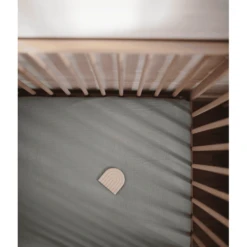 Mushie Hoeslaken Mousseline Roman Green 60 X 120 Cm -Roba || Alvi || Pinolino Winkel mushie hoeslaken mousseline roman green 60 x 120 cm a399692 3