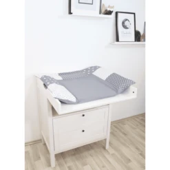 Ullenboom Patchwork Hoes Voor Aankleedkussen Grijze Sterren 75x85 Cm 9 Ullenboom Patchwork Hoes Voor Aankleedkussen Grijze Sterren 75x85 Cm -Roba || Alvi || Pinolino Winkel ullenboom patchwork hoes voor aankleedkussen grijze sterren 75x85 cm a279607 2