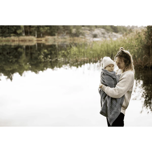 VINTER& BLOOM Knuffeldeken Cuddly Misty Grijs 6 VINTER& BLOOM Knuffeldeken Cuddly Misty Grijs - Afbeelding 4